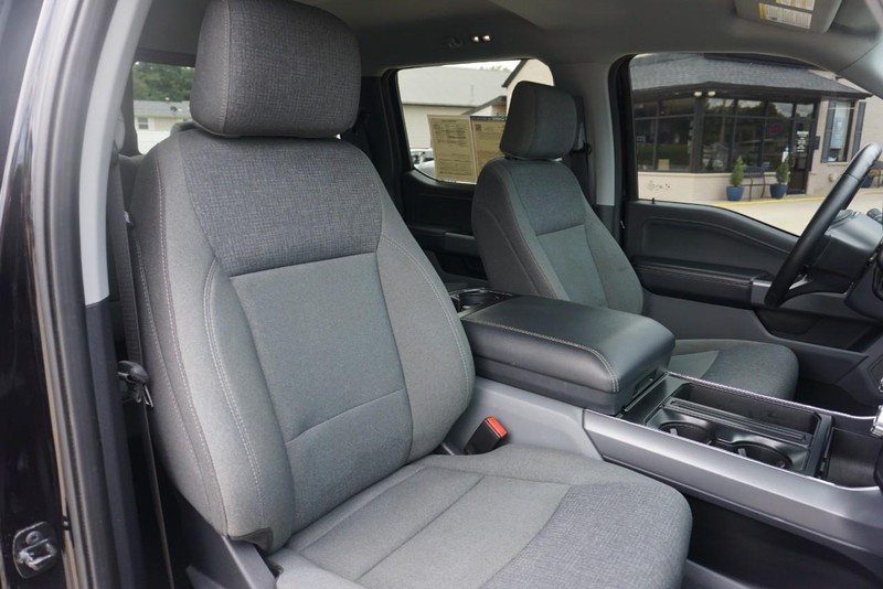Ford F-150 Vehicle Full-screen Gallery Image 33