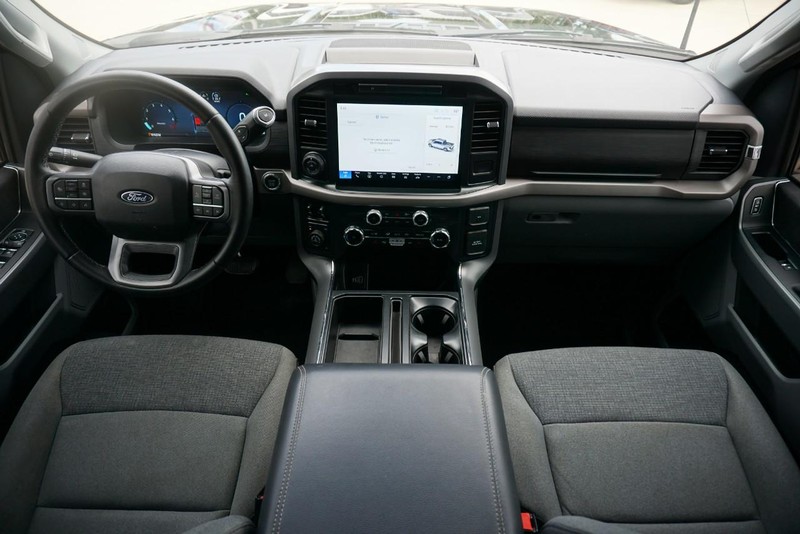 Ford F-150 Vehicle Full-screen Gallery Image 34