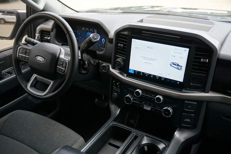Ford F-150 Vehicle Full-screen Gallery Image 37
