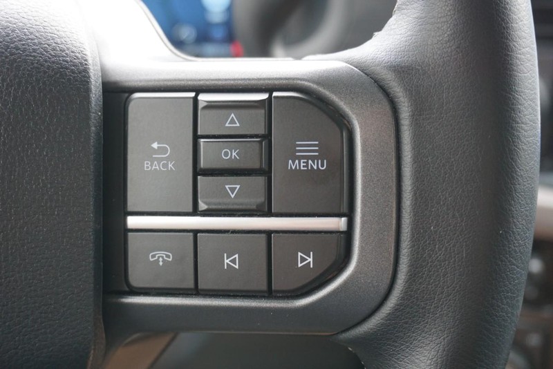 Ford F-150 Vehicle Full-screen Gallery Image 40