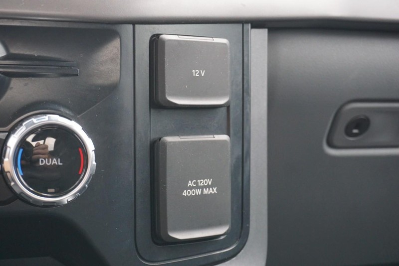 Ford F-150 Vehicle Full-screen Gallery Image 48