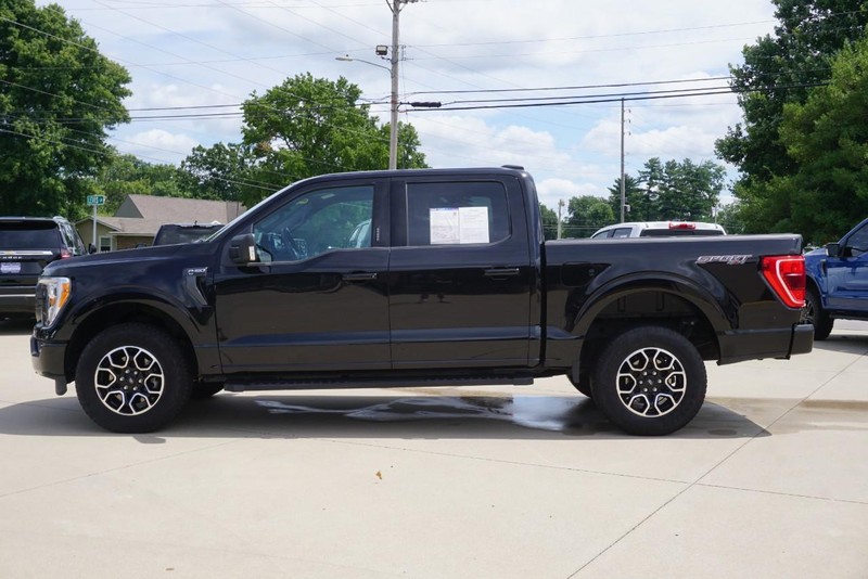 Ford F-150 Vehicle Full-screen Gallery Image 06