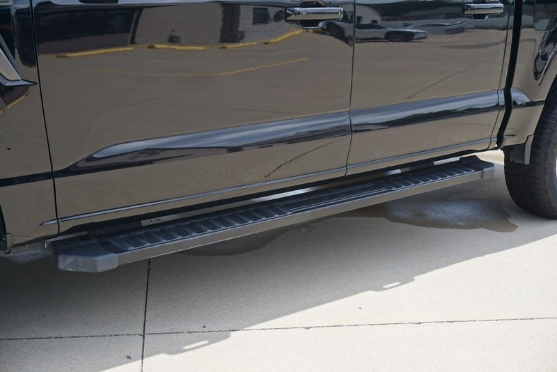 Ford F-150 Vehicle Full-screen Gallery Image 14
