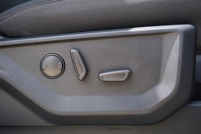 Ford F-150 Vehicle Full-screen Gallery Image 33