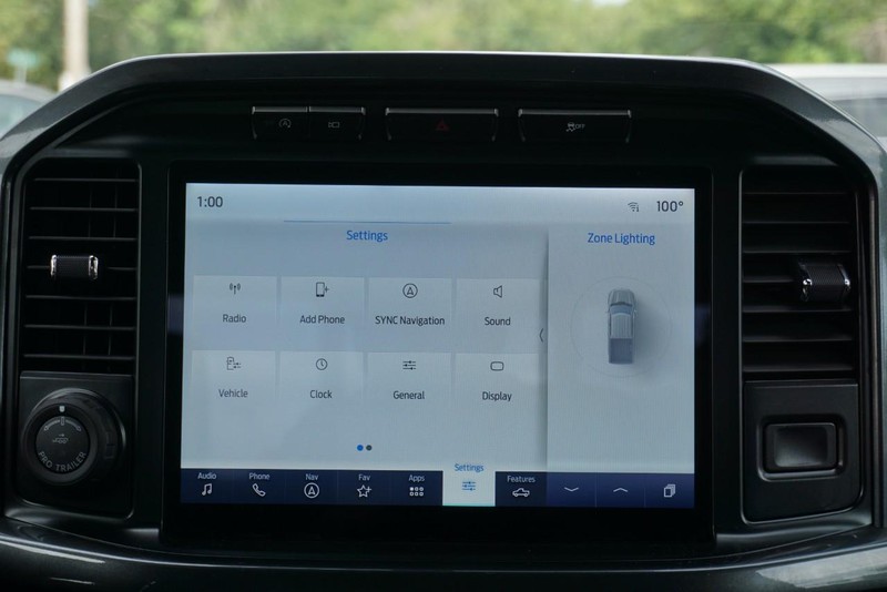 Ford F-150 Vehicle Full-screen Gallery Image 37