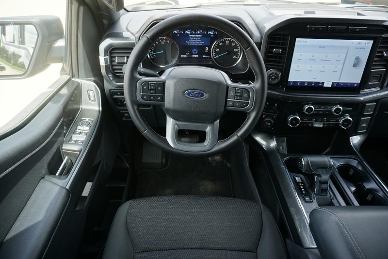 Ford F-150 Vehicle Full-screen Gallery Image 39