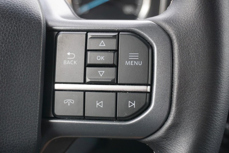 Ford F-150 Vehicle Full-screen Gallery Image 41