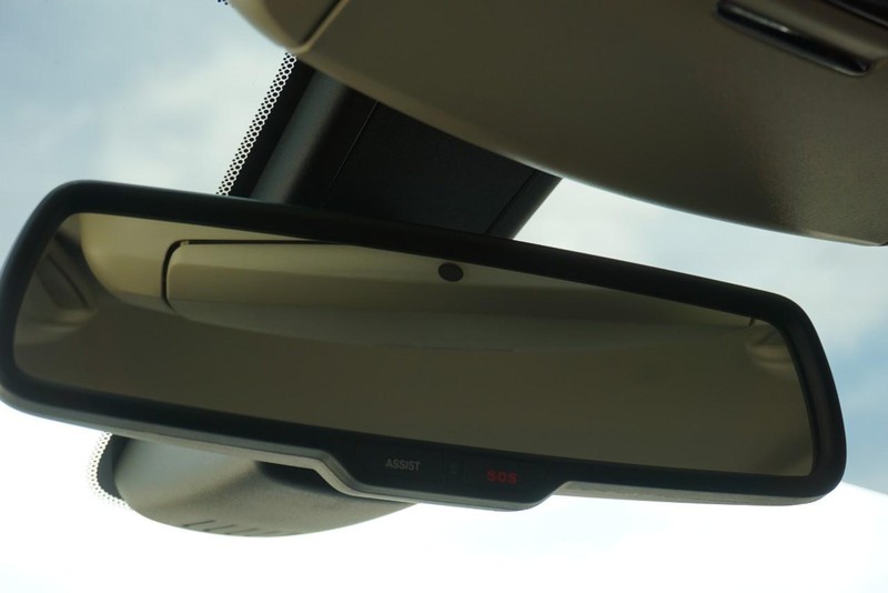 Chrysler 300 Vehicle Full-screen Gallery Image 52