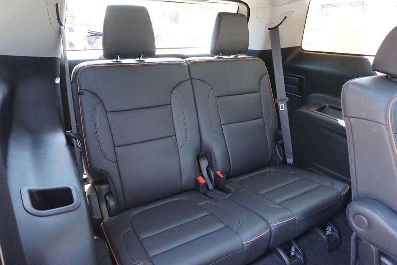 GMC Acadia Vehicle Full-screen Gallery Image 31