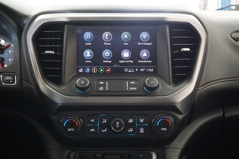 GMC Acadia Vehicle Full-screen Gallery Image 38