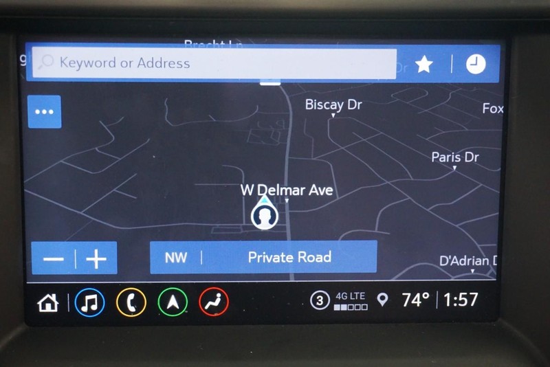 GMC Acadia Vehicle Full-screen Gallery Image 55