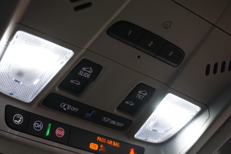 GMC Acadia Vehicle Full-screen Gallery Image 60
