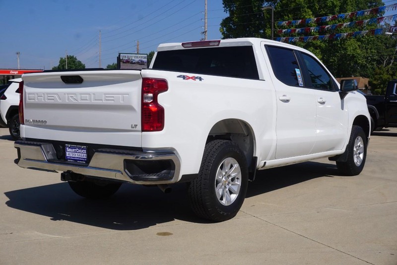 Chevrolet Silverado 1500 Vehicle Full-screen Gallery Image 03