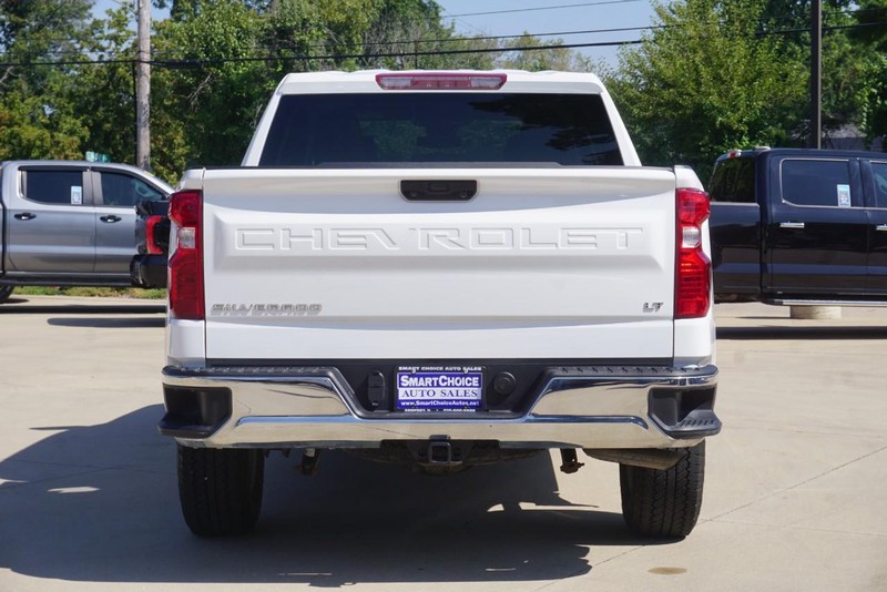 Chevrolet Silverado 1500 Vehicle Full-screen Gallery Image 04