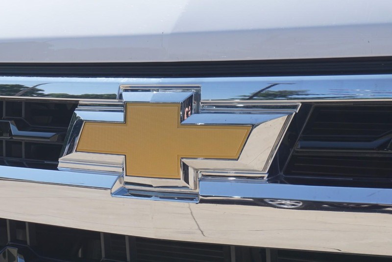 Chevrolet Silverado 1500 Vehicle Full-screen Gallery Image 11