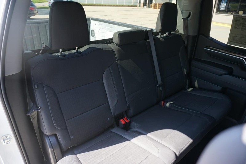 Chevrolet Silverado 1500 Vehicle Full-screen Gallery Image 30