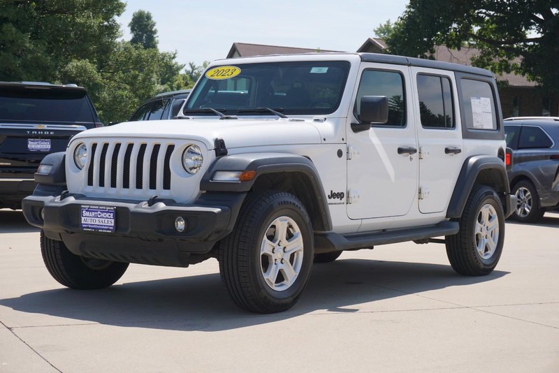 Jeep Wrangler Vehicle Full-screen Gallery Image 07