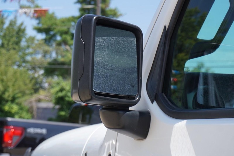 Jeep Wrangler Vehicle Full-screen Gallery Image 18