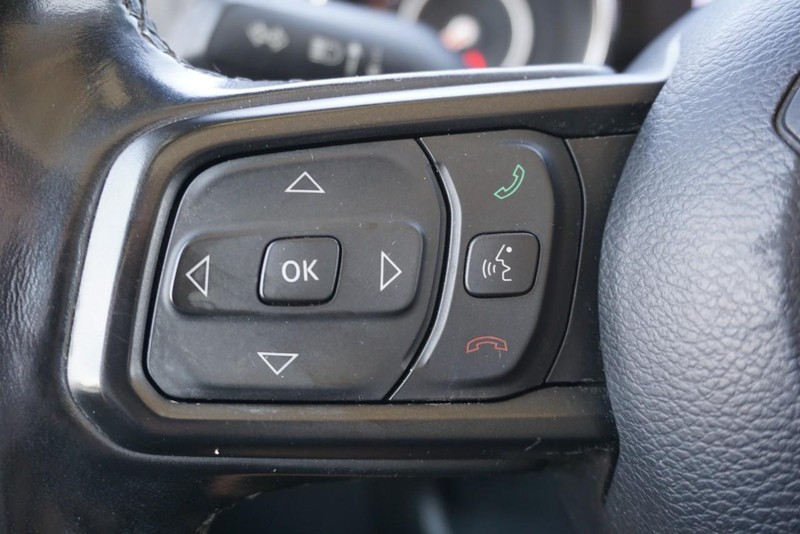 Jeep Wrangler Vehicle Full-screen Gallery Image 37