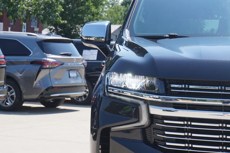 Chevrolet Tahoe Vehicle Full-screen Gallery Image 09