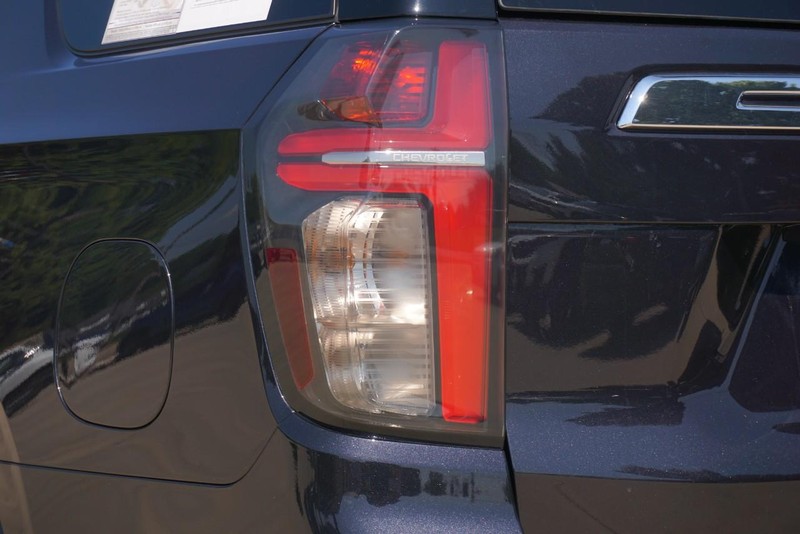Chevrolet Tahoe Vehicle Full-screen Gallery Image 18