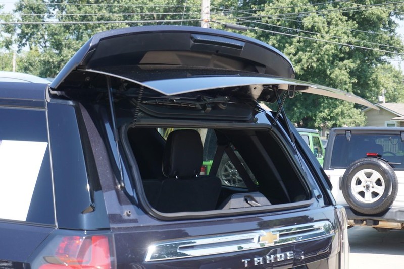 Chevrolet Tahoe Vehicle Full-screen Gallery Image 23