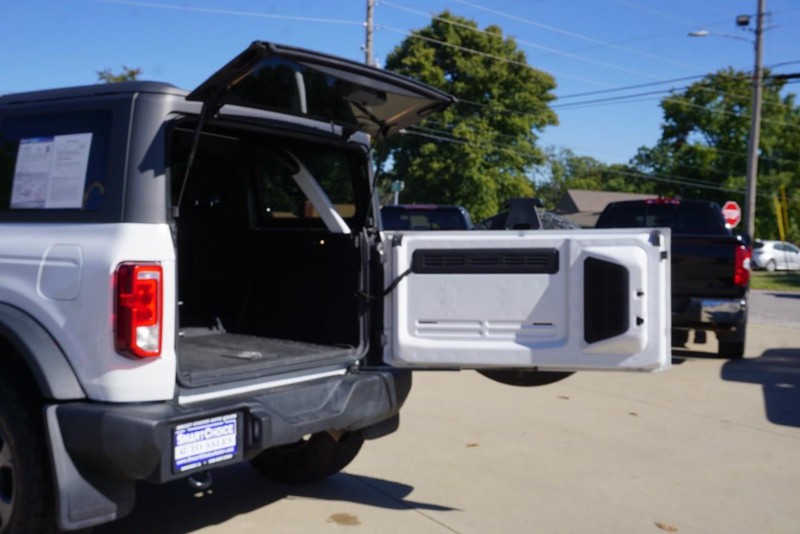 Ford Bronco Vehicle Full-screen Gallery Image 52