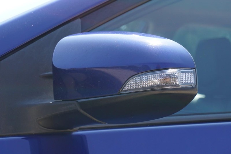 Toyota Corolla Vehicle Full-screen Gallery Image 12