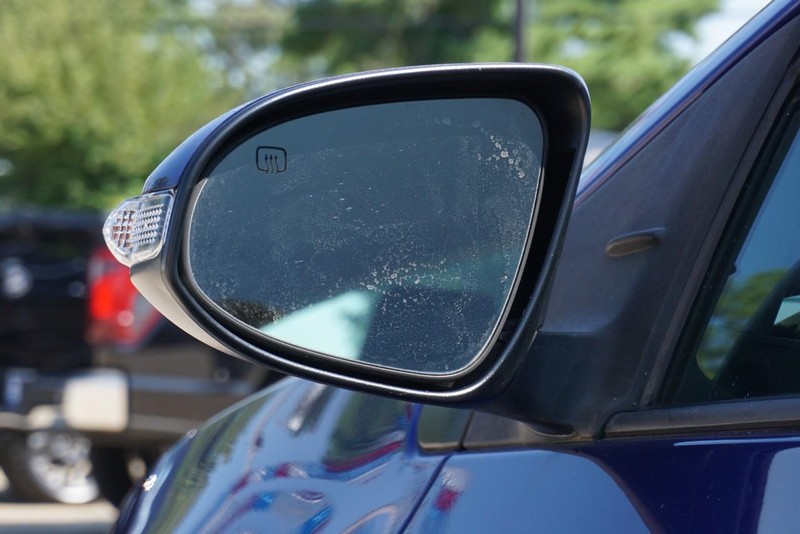 Toyota Corolla Vehicle Full-screen Gallery Image 15