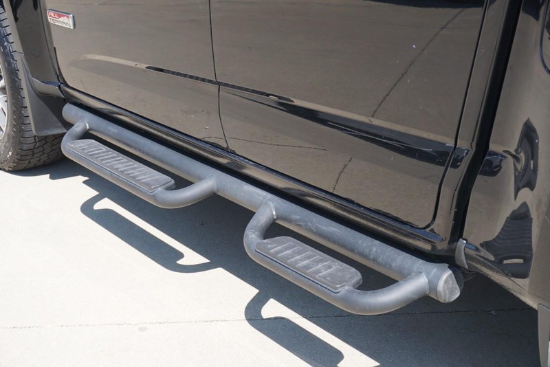 GMC Canyon Vehicle Full-screen Gallery Image 17