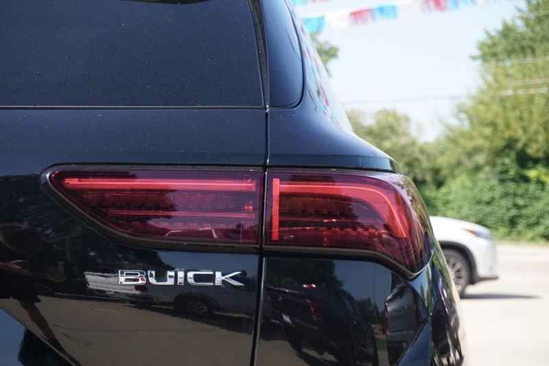 Buick Envision Vehicle Full-screen Gallery Image 17