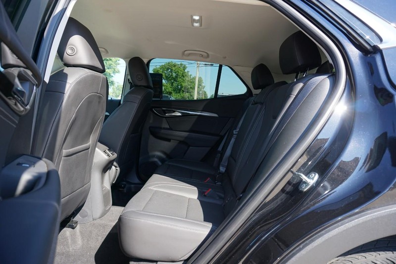 Buick Envision Vehicle Full-screen Gallery Image 25