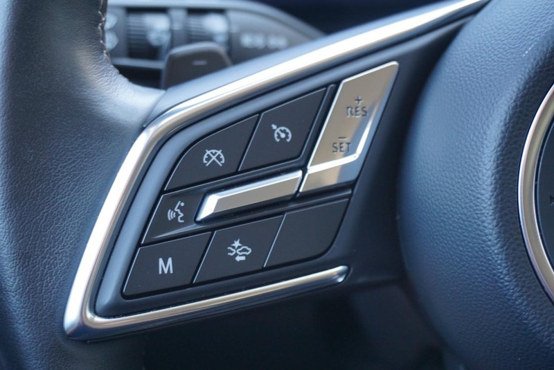 Buick Envision Vehicle Full-screen Gallery Image 37