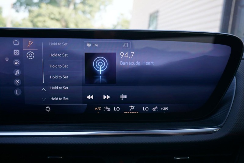 Buick Envision Vehicle Full-screen Gallery Image 46
