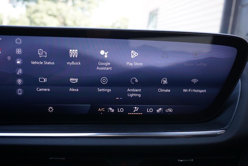 Buick Envision Vehicle Full-screen Gallery Image 47