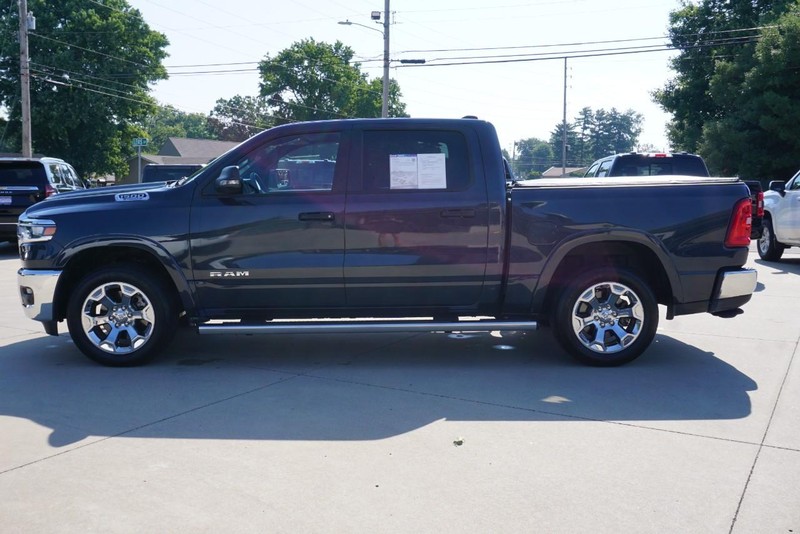 Ram 1500 Vehicle Full-screen Gallery Image 06