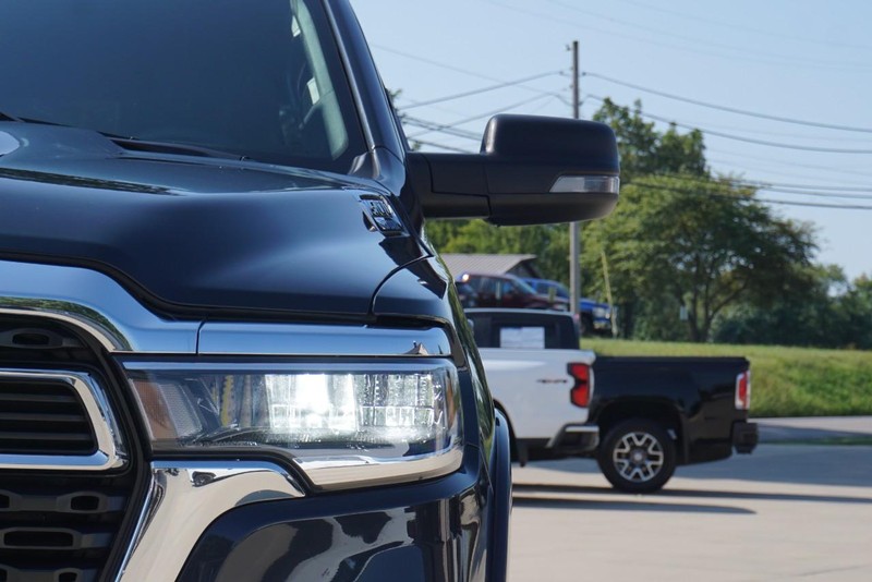 Ram 1500 Vehicle Full-screen Gallery Image 10