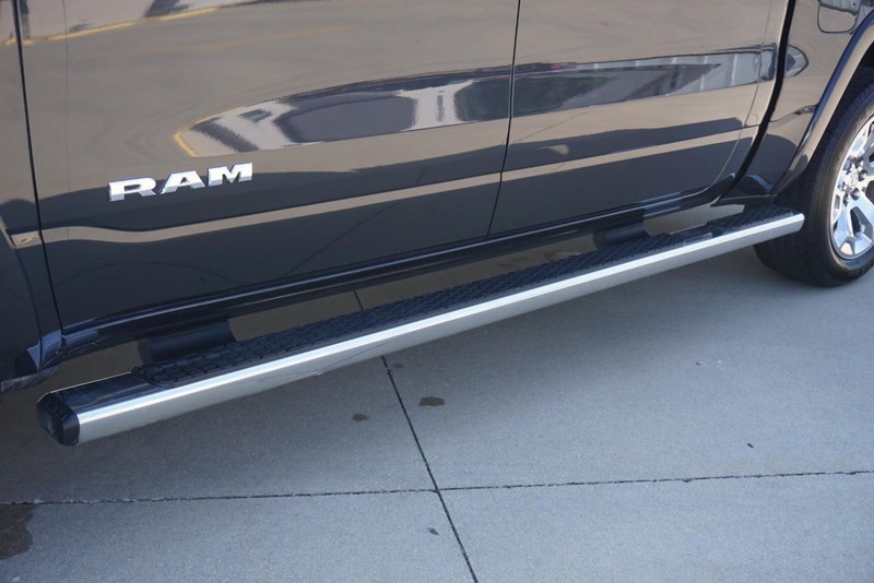 Ram 1500 Vehicle Full-screen Gallery Image 14