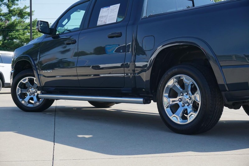Ram 1500 Vehicle Full-screen Gallery Image 15