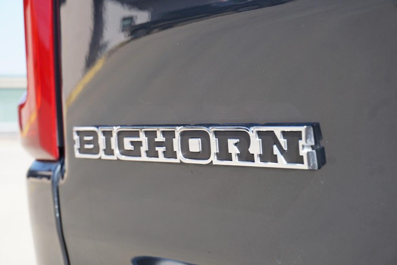 Ram 1500 Vehicle Full-screen Gallery Image 22