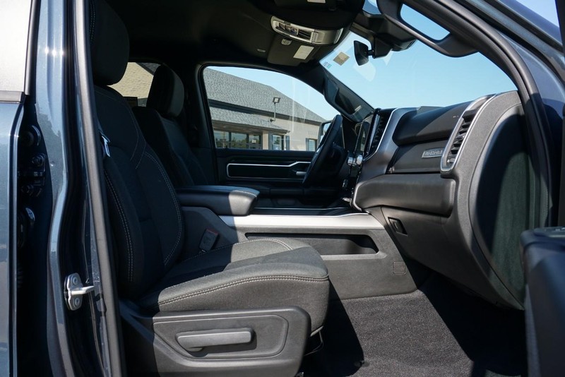 Ram 1500 Vehicle Full-screen Gallery Image 34