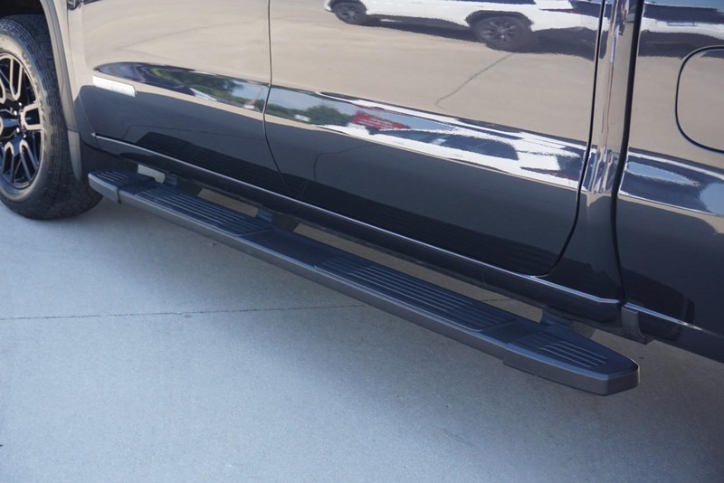 GMC Sierra 1500 Vehicle Full-screen Gallery Image 17