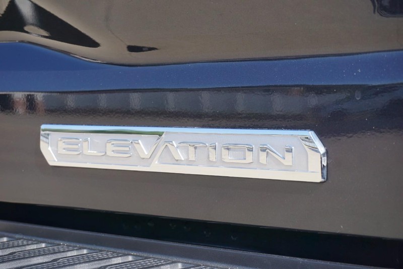GMC Sierra 1500 Vehicle Full-screen Gallery Image 23