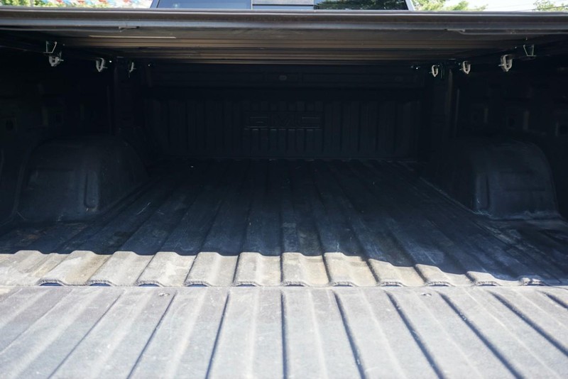 GMC Sierra 1500 Vehicle Full-screen Gallery Image 25