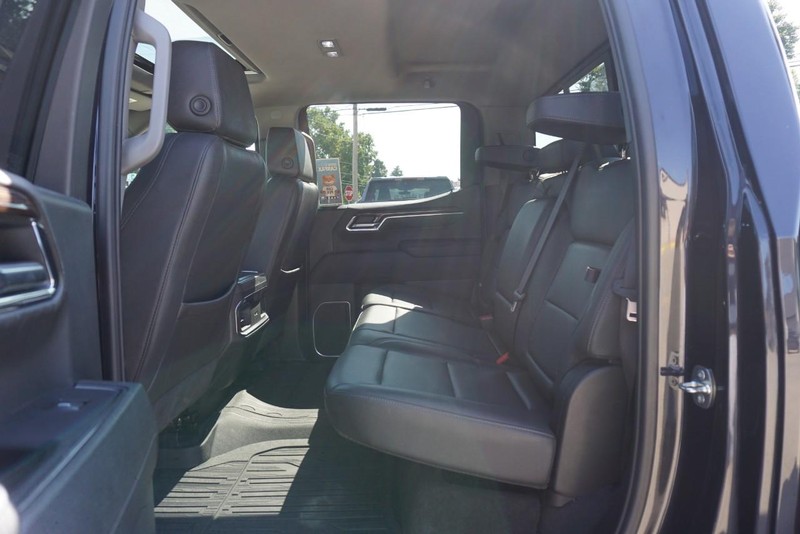 GMC Sierra 1500 Vehicle Full-screen Gallery Image 29