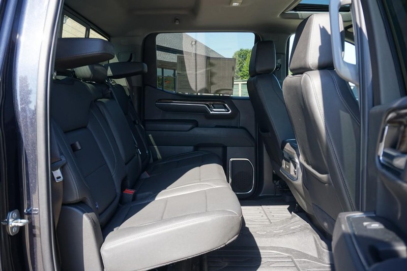 GMC Sierra 1500 Vehicle Full-screen Gallery Image 31