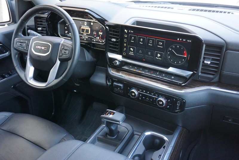 GMC Sierra 1500 Vehicle Full-screen Gallery Image 39
