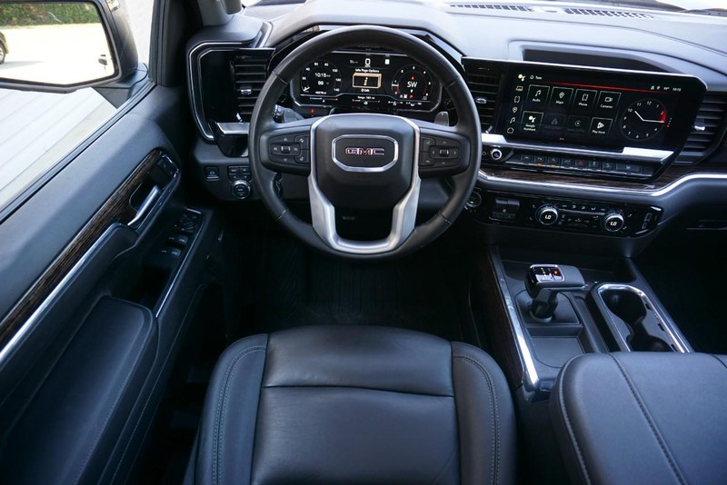 GMC Sierra 1500 Vehicle Full-screen Gallery Image 40