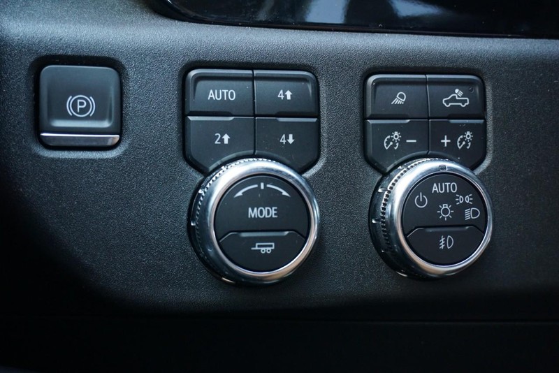 GMC Sierra 1500 Vehicle Full-screen Gallery Image 41