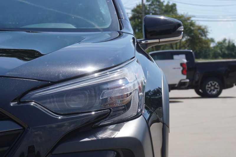 Subaru Outback Vehicle Full-screen Gallery Image 10